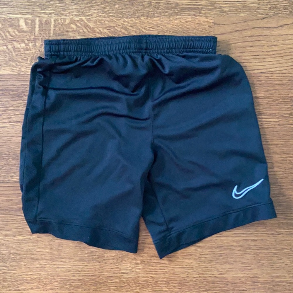 Nike dry fit shorts black